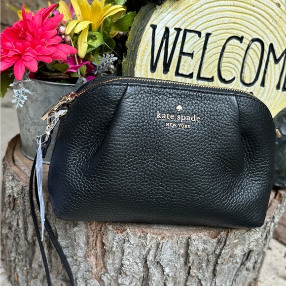 Authentic KATE SPADE Pebbled leather zip top Satchel/Wristel/crosby - Picture 4 of 15